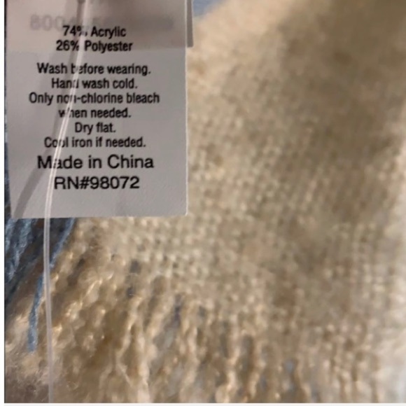 LAUREN CONRAD SCARF/SHAWL/BLANKET - Picture 4 of 4